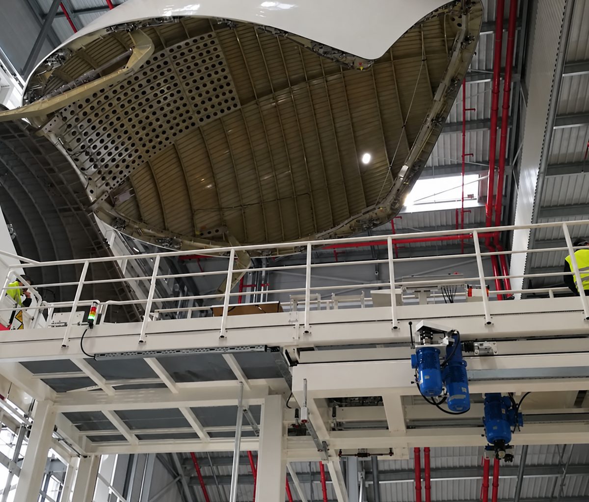 Industrial inspection of an aircraft structure